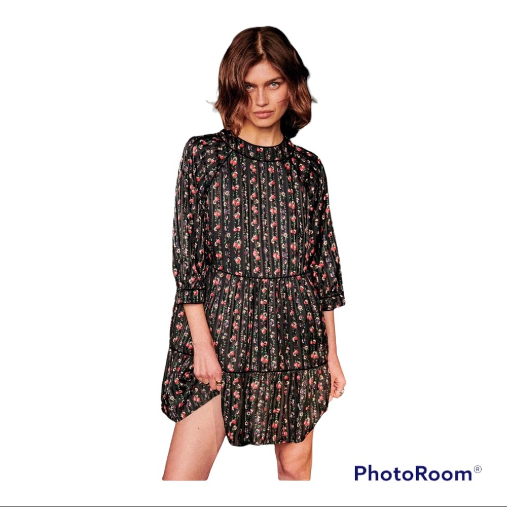 Sezane  Gladys Floral Dress 100% Silk size 40 FR / 8 US